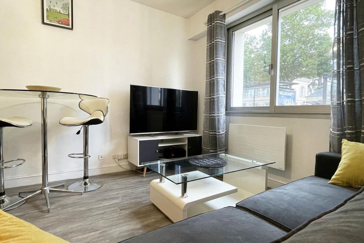 Ferienwohnung Le Chasles For 2 Persons Chartres Exterior foto